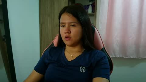 Olivia online show from April 5, 2026, 4:15 pm