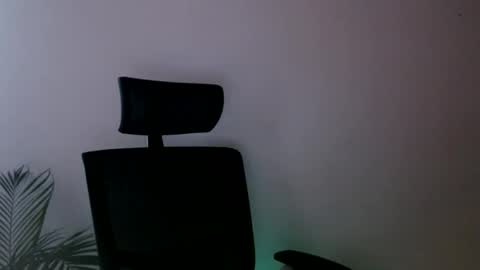 oliviaaa__ online show from March 26, 2026, 4:45 pm