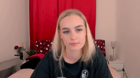 oliviaBeauty online show from February 8, 2025, 4:03 am