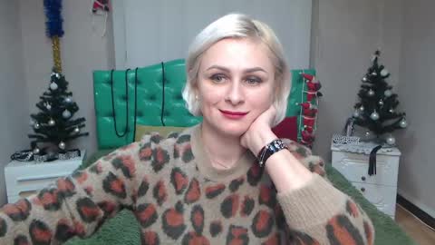 OliviaHorst online show from December 18, 2024, 5:10 pm
