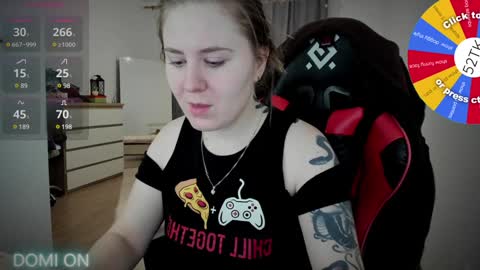 Snapshot of oliviamunk chatting on December 31, 2024, 6:27 am . online show from December 31, 2024, 6:27 am
