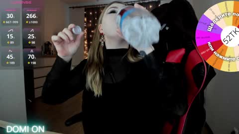Snapshot of oliviamunk chatting on January 20, 2025, 7:04 am . online show from January 20, 2025, 7:04 am