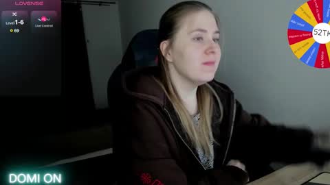 Snapshot of oliviamunk chatting on February 28, 2025, 3:59 am . online show from February 28, 2025, 3:59 am