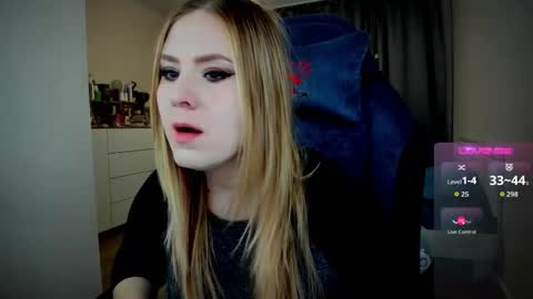 Snapshot of oliviamunk chatting on October 11, 2025, 4:33 am . online show from October 11, 2025, 4:33 am