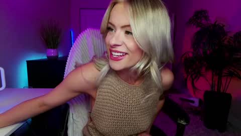 Olivia Owens online show from January 15, 2025, 9:13 am