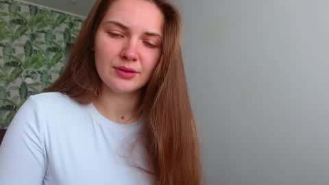 Snapshot of oliviashiny chatting on April 21, 2026, 4:19 am Olivia online show from April 21, 2026, 4:19 am