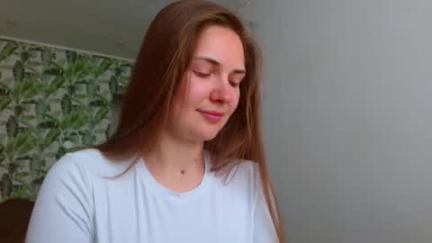 Snapshot of oliviashiny chatting on May 8, 2026, 4:18 am Olivia online show from May 8, 2026, 4:18 am