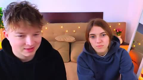 Olli and Stiw online show from April 5, 2026, 8:11 am