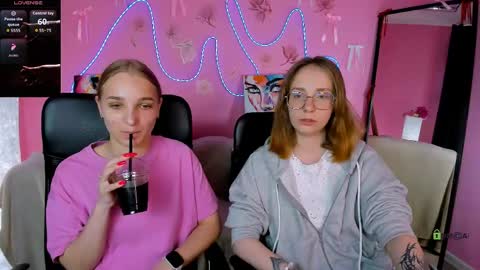 Snapshot of ollivia_dream chatting on May 12, 2026, 5:48 am Ollivia online show from May 12, 2026, 5:48 am