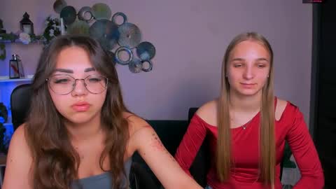 Snapshot of ollivia_dream chatting on May 29, 2026, 5:49 am Ollivia online show from May 29, 2026, 5:49 am