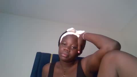 ollleina online show from March 12, 2026, 8:53 am