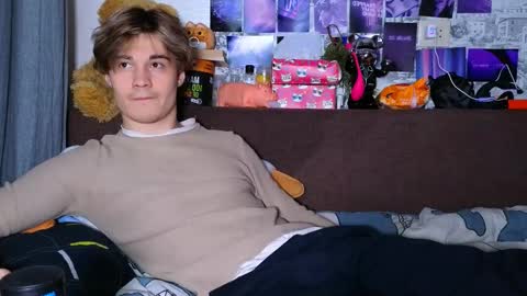 Tony online show from March 3, 2025, 8:32 pm