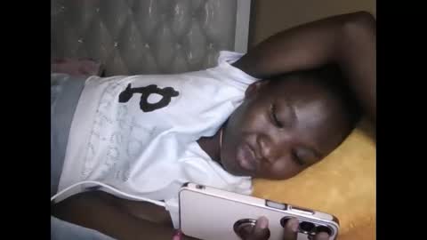 olwami4 online show from March 5, 2026, 6:37 pm