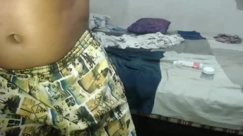 Snapshot of oly10022020 chatting on January 17, 2025, 11:27 am OlySantos online show from January 17, 2025, 11:27 am