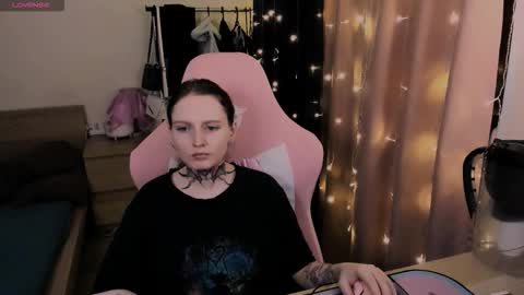 on_yxxx online show from March 17, 2026, 6:55 pm