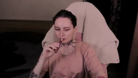 on_yxxx online show from July 18, 2026, 6:34 pm