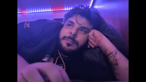 Snapshot of onecrew1 chatting on October 16, 2025, 5:14 pm onecrew1 online show from October 16, 2025, 5:14 pm