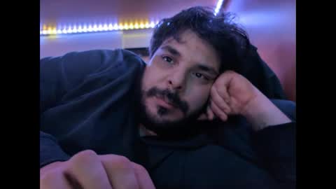 Snapshot of onecrew1 chatting on October 24, 2025, 4:25 pm onecrew1 online show from October 24, 2025, 4:25 pm