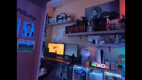 Snapshot of onecrew1 chatting on January 5, 2026, 5:27 pm onecrew1 online show from January 5, 2026, 5:27 pm