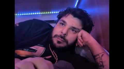 Snapshot of onecrew1 chatting on February 19, 2026, 8:05 pm onecrew1 online show from February 19, 2026, 8:05 pm