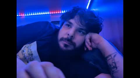 Snapshot of onecrew1 chatting on April 11, 2026, 12:09 pm onecrew1 online show from April 11, 2026, 12:09 pm