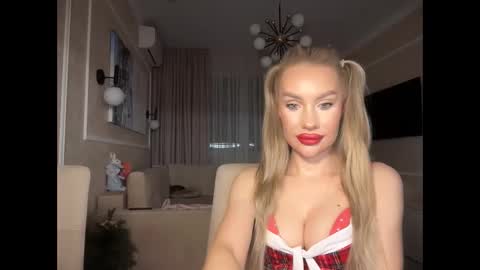 onesweet_baby online show from January 28, 2025, 9:19 pm