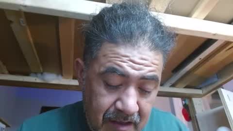 Snapshot of onewayallday chatting on October 15, 2025, 10:37 am onewaykenny online show from October 15, 2025, 10:37 am