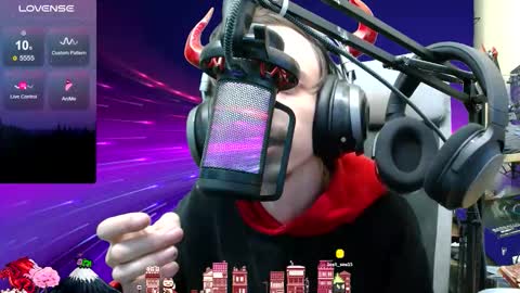 Snapshot of oni_hoshi chatting on February 28, 2026, 3:02 pm Oni hoshi online show from February 28, 2026, 3:02 pm