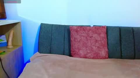 onlily online show from March 14, 2026, 12:06 am