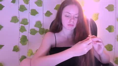 only_sarah1 online show from December 13, 2025, 9:09 pm