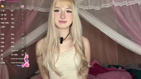 Eva online show from April 15, 2026, 10:11 am