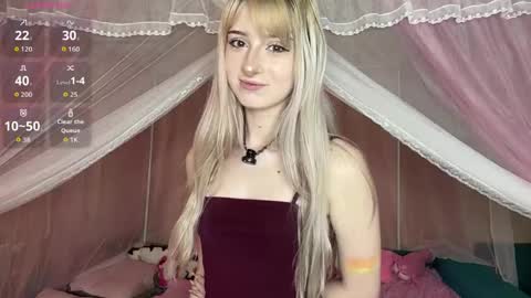 Snapshot of onlyeva1 chatting on May 8, 2026, 8:19 am Eva online show from May 8, 2026, 8:19 am