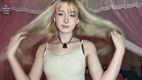 Snapshot of onlyeva1 chatting on May 9, 2026, 8:30 am Eva online show from May 9, 2026, 8:30 am