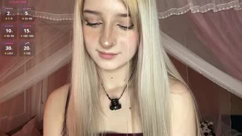 Snapshot of onlyeva1 chatting on May 20, 2026, 9:26 am Eva online show from May 20, 2026, 9:26 am