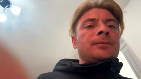 onlyloveyoutwice2016 online show from September 25, 2025, 2:32 pm