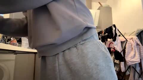 onlyloveyoutwice2016 online show from April 14, 2026, 7:47 am