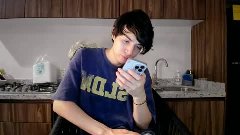 Sergio online show from April 16, 2026, 5:08 am