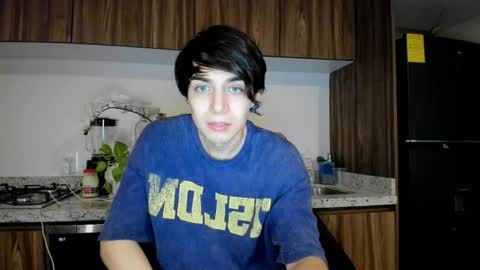 Sergio online show from April 18, 2026, 2:37 am