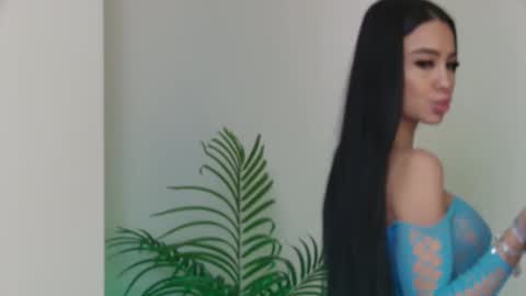 Xandra online show from February 25, 2025, 1:17 pm