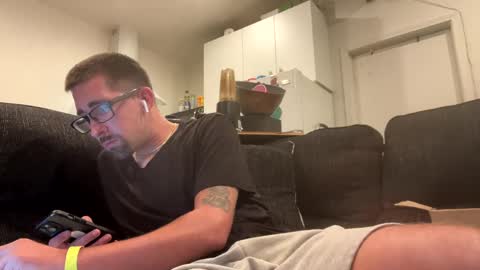 Snapshot of onthecumup69 chatting on September 30, 2025, 8:08 am onthecumup69 online show from September 30, 2025, 8:08 am