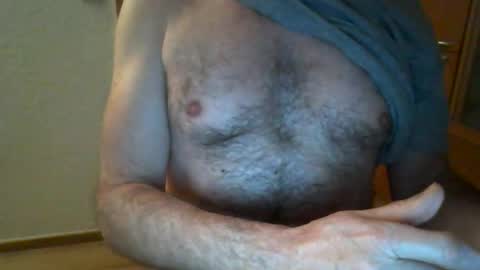 ooehot online show from December 29, 2024, 7:39 am