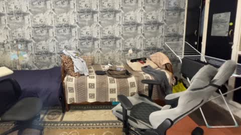 Snapshot of oofcblesssexx chatting on December 28, 2024, 8:26 am bless god online show from December 28, 2024, 8:26 am