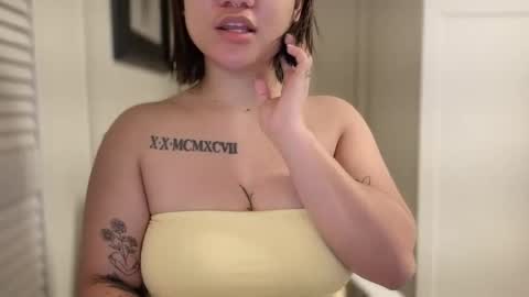 Miss Girly online show from March 5, 2026, 7:59 am