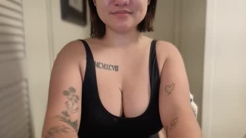 Miss Girly online show from March 9, 2026, 8:40 am