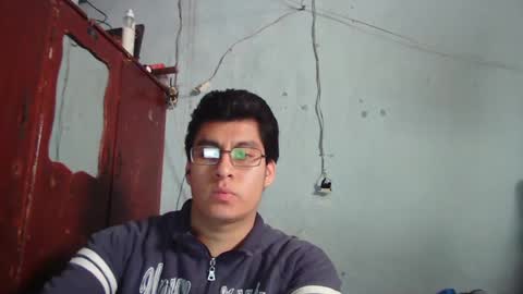 oomaurooo online show from December 24, 2024, 7:44 pm