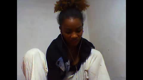 oooorazanasoa online show from June 5, 2026, 6:57 pm