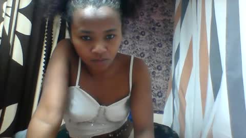 oooozafiette online show from July 11, 2026, 10:22 pm