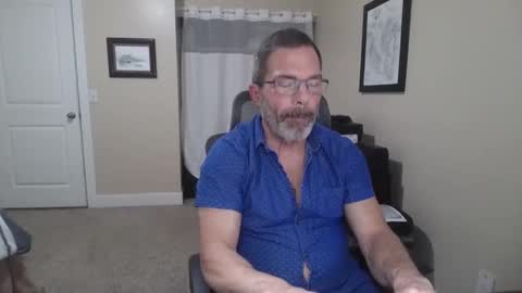 Snapshot of ooopsxxx chatting on December 27, 2024, 1:11 am ooopsxxx online show from December 27, 2024, 1:11 am