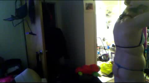 Snapshot of opalockajoe chatting on December 31, 2024, 6:27 am TsJojo online show from December 31, 2024, 6:27 am