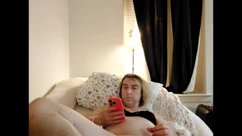 Snapshot of opalockajoe chatting on January 12, 2025, 10:34 am TsJojo online show from January 12, 2025, 10:34 am